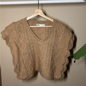 Zara never worn scalloped-sleeve sweater vest, thick material